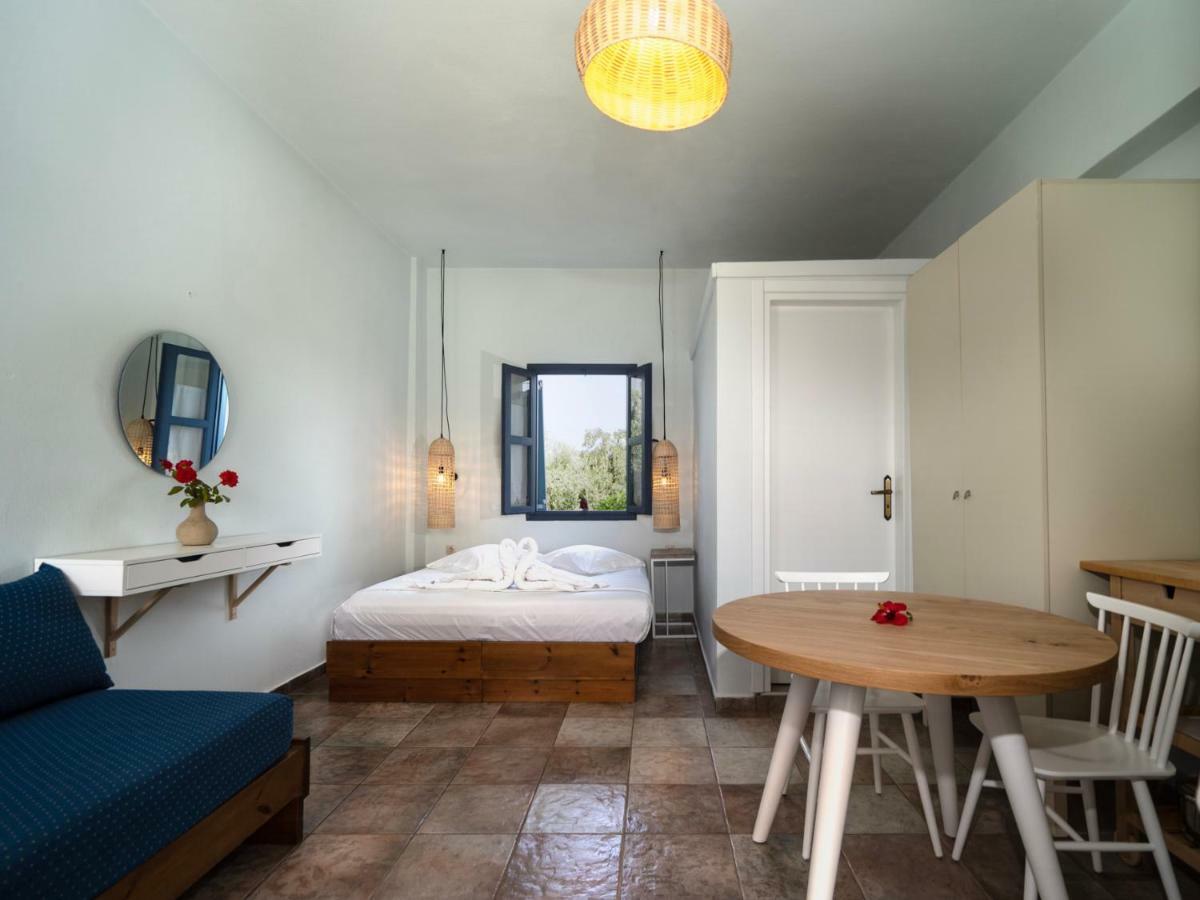 Aeolus Pool Apts Palekastro Eksteriør billede